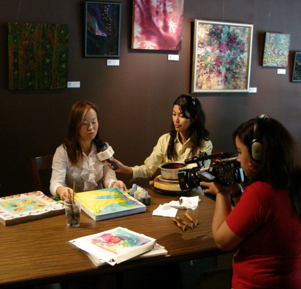 2007 TV8 " Batik Making Process Live"