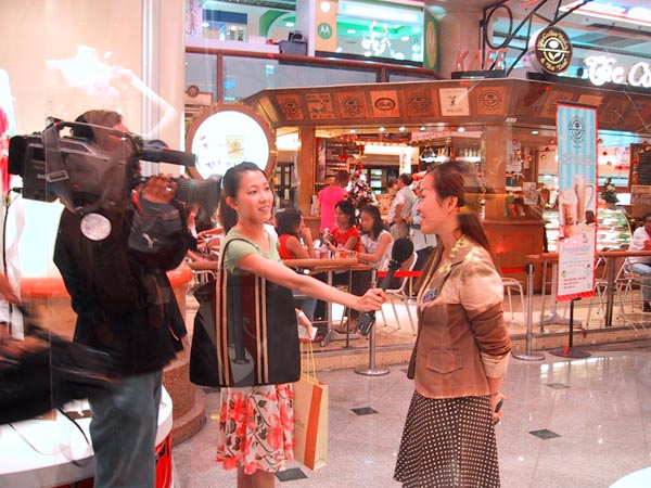 2005 interviewed by ASTRO at Sg Wang Plaza about Batik Fashion Trend TODAY