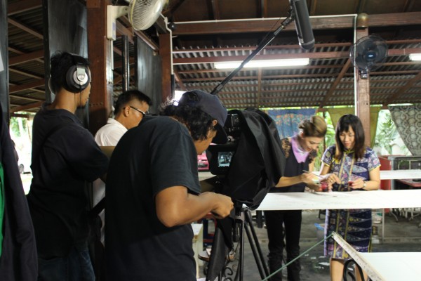 TV 2 " Made In Malaysian Batik "