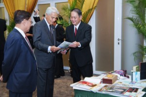 The King of Perak State, during the Henry Butcher Art Auction, KL